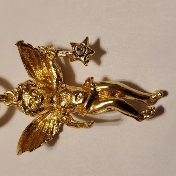 KIRK'S FOLLY Charm, Goldtone, EUC, 3" drop,stamped back star, secure clasp 1" - Picture 3 of 4